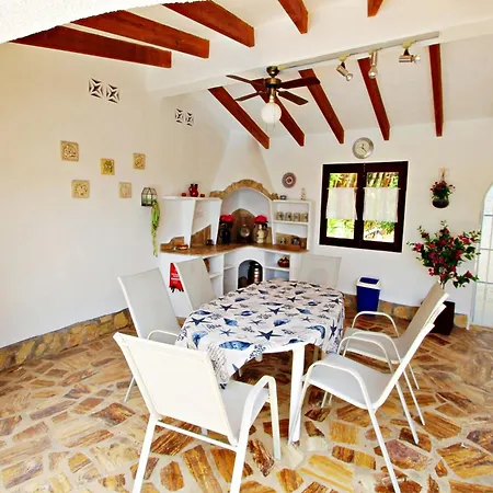 Alfredo - Charming With Private Pool In