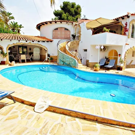 Alfredo - Charming With Private Pool In Villa *