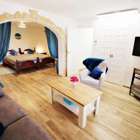 Alfredo - Charming With Private Pool In *